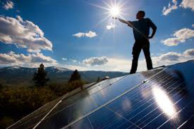 機構(gòu)認為市場對光伏新政反應(yīng)過度