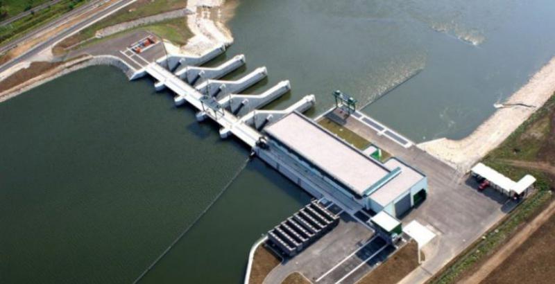 2017年，由于電力產量縮減10％，HSE的凈利潤下降56％