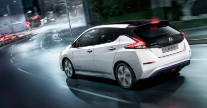 新的“神奇”瀝青，為駕駛時的電動車充電