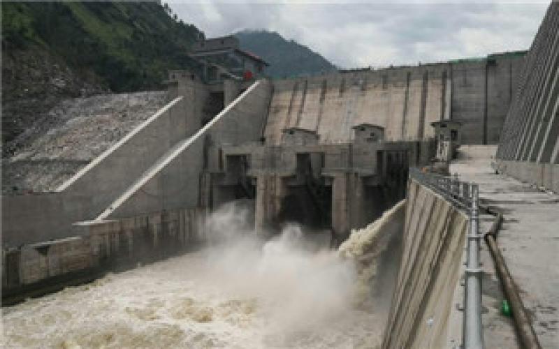 巴基斯坦在建最大水電項(xiàng)目進(jìn)水口底泄水閘門(mén)開(kāi)啟