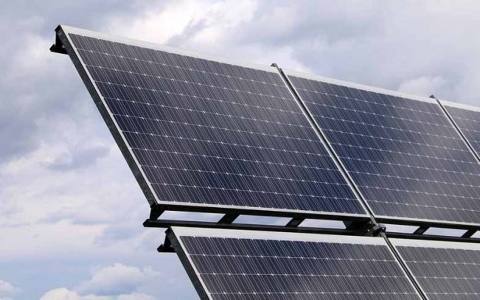 黑山8家公司購買了招標文件，計劃在Mo?ura上安裝太陽能發電廠