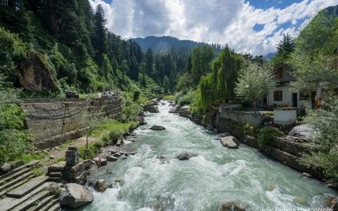 項目開始研究詳細的項目報告：Budapanga水電項目二十年內完成