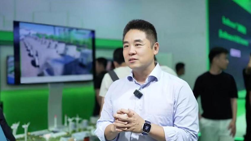 施耐德電氣:當(dāng)AI進入產(chǎn)業(yè)主場,核心技術(shù)+場景知識帶來價值最大化