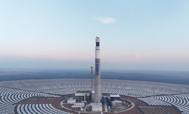 新疆博樂(lè)光熱項(xiàng)目吸熱塔漫反射涂層順利完工